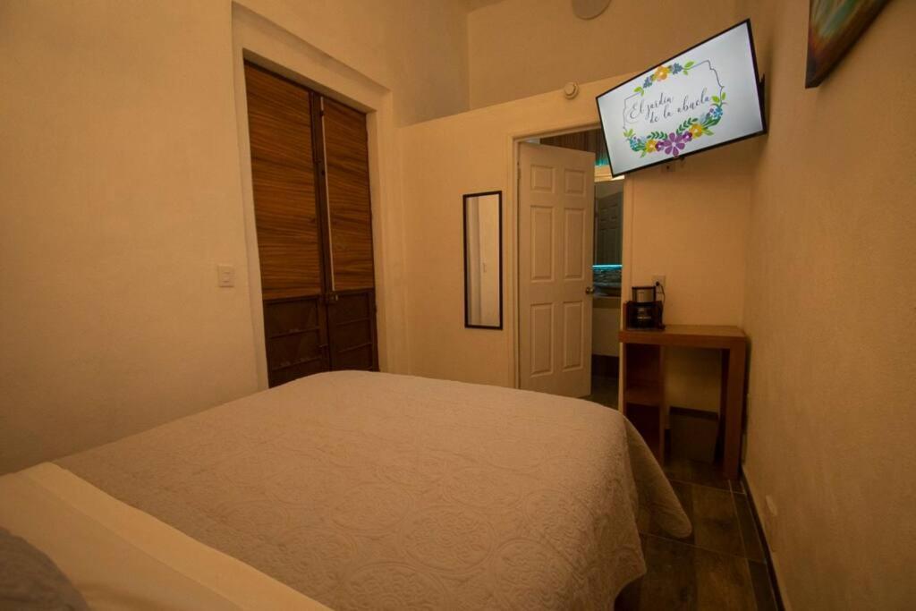 El Jardin De La Abuela Hotel Queretaro Luaran gambar